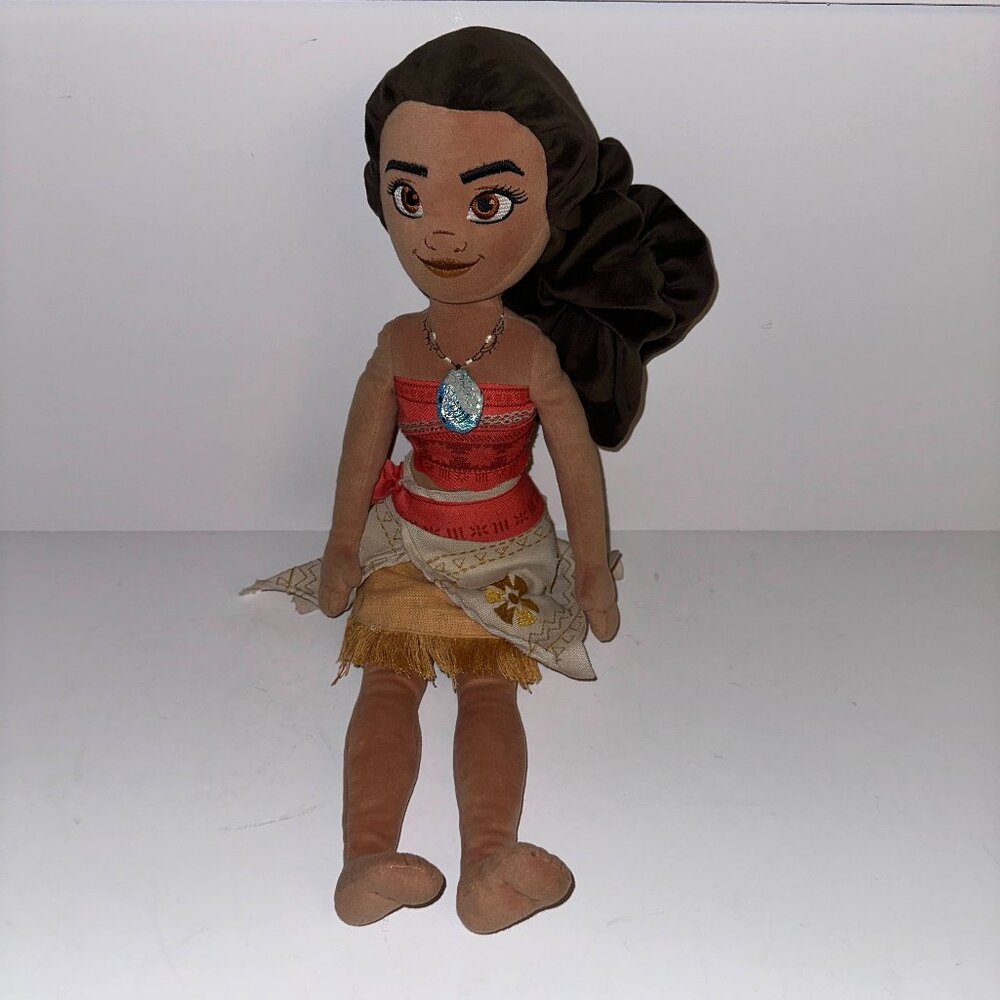 Disney Store Princess Moana Stuffed 18” Inch Plush Stuffed Doll Great Condition